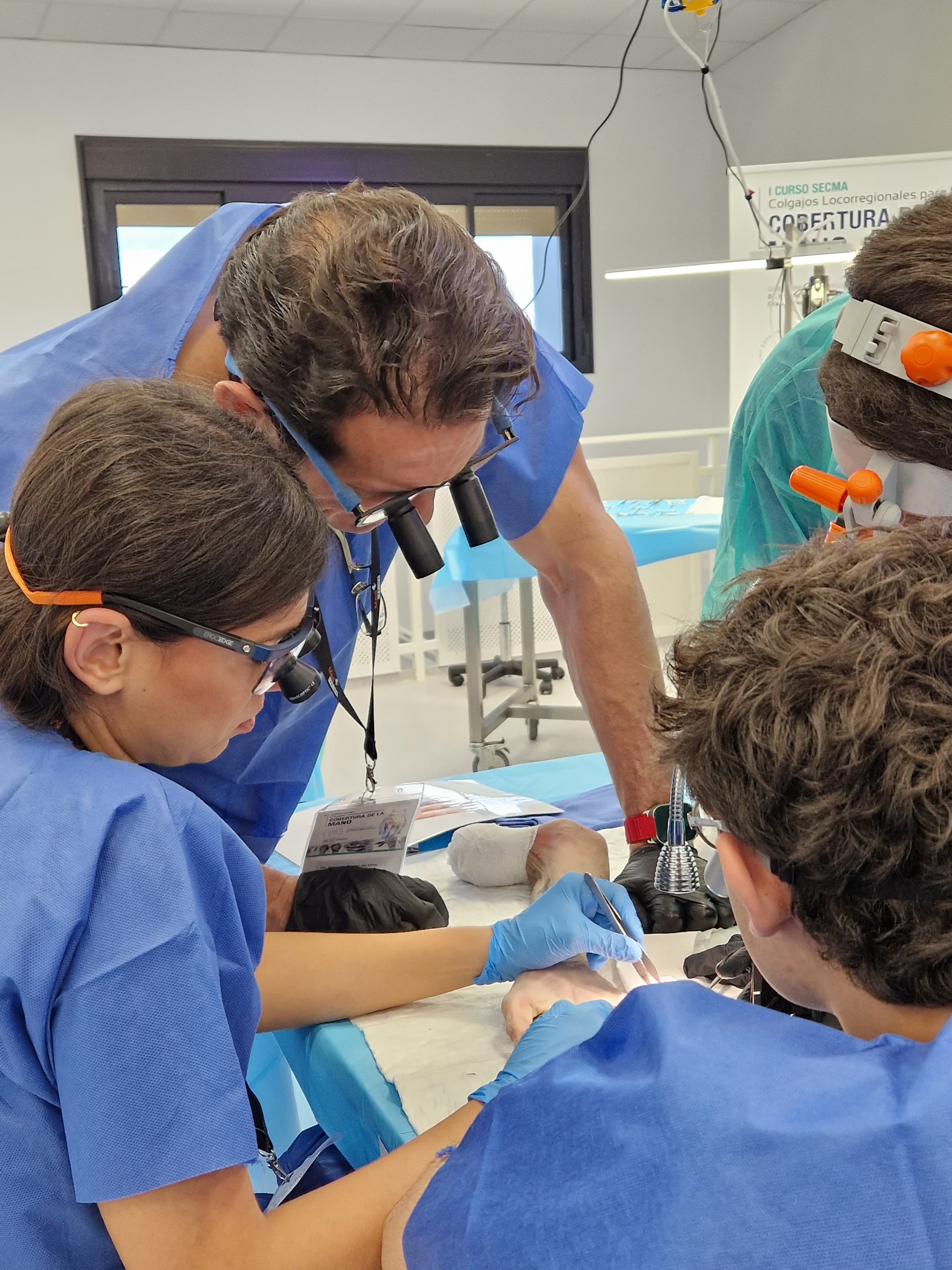 Cirugía de pseudoartrosis y defectos óseos — Hospital Ruber Internacional
